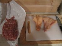 Cou ficelé à une extrémité