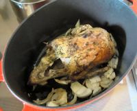 Dorer le canard dans la cocotte