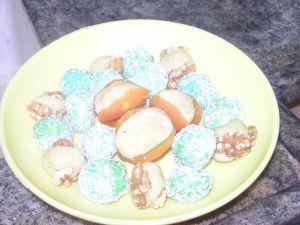 Fait par mes enfants :PETIT FOUR DE PATE D'AMANDE ET COCO OU NOIX OU ABRICOT SEC