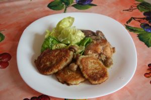 lapin, champignon, râtons, salade laitue