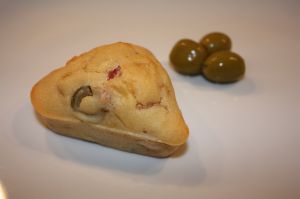 Mini cake aux olives et jambon