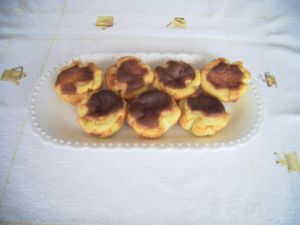 Petits gateaux au chocolat noir et amandes