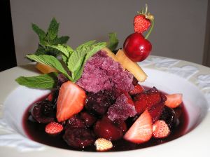 Soupe de fruits rouges et son gratiné de vin rouge