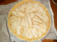 Disposer les poires sur la tarte